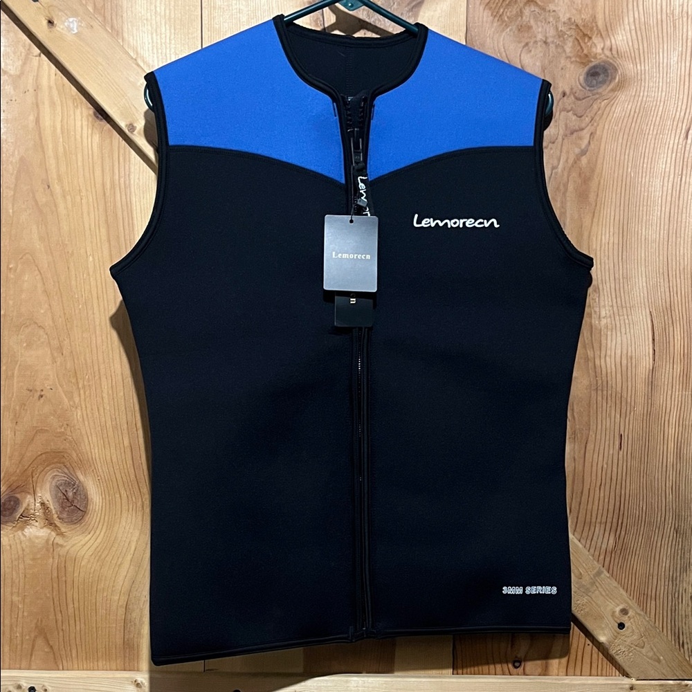 New Men's Blue and Black Rash Guard